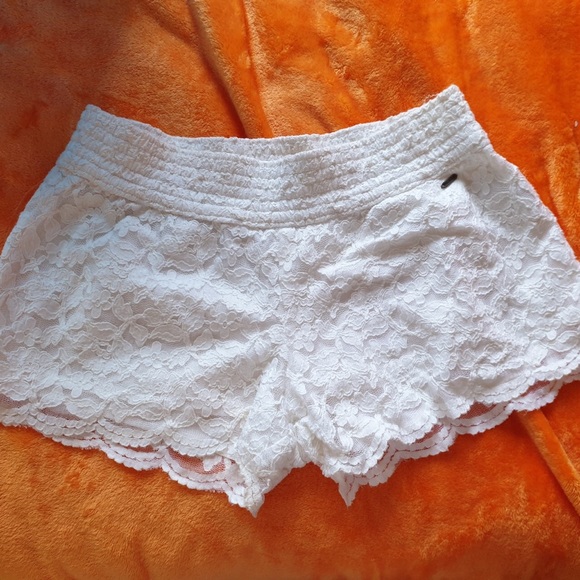 Hollister Pants - Hollister shorts
